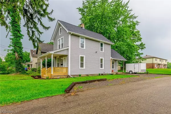 805 11th ST SE, Massillon, OH 44646