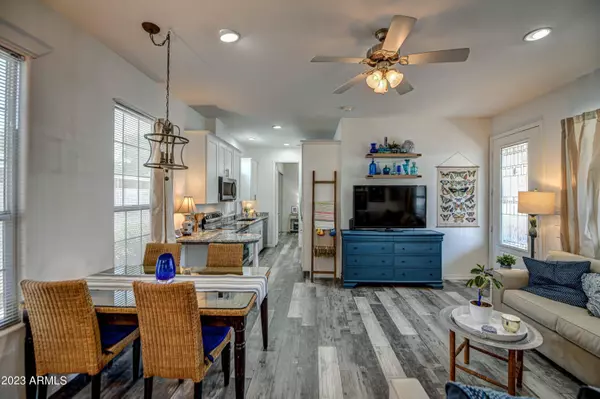 201 S GREENFIELD Road #3, Mesa, AZ 85206