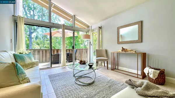 35 Massolo Dr #G, Pleasant Hill, CA 94523