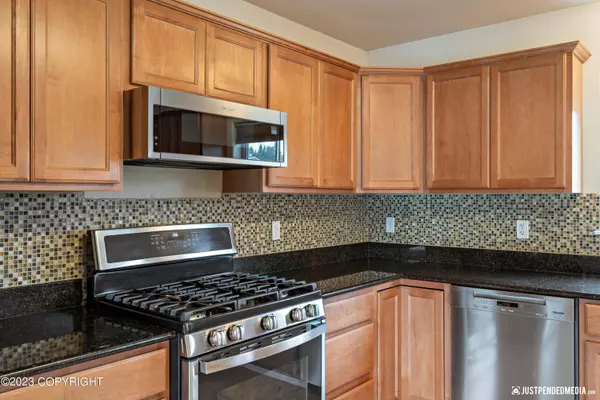 5936 big bend LOOP, Anchorage, AK 99502