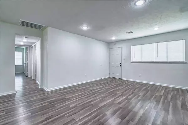 1317 Canterville RD, Houston, TX 77047