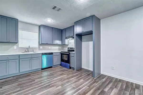 1317 Canterville RD, Houston, TX 77047