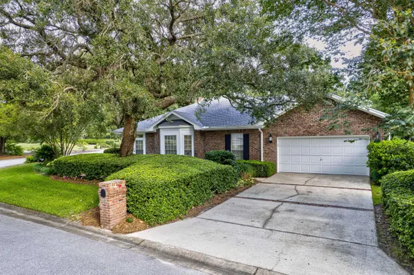 4418 Windrush Drive, Niceville, FL 32578