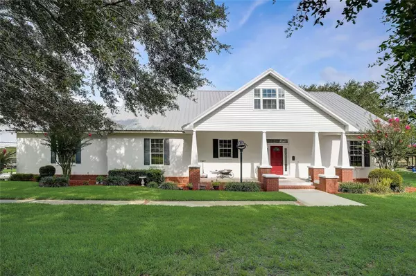 2906 N KINGSWAY RD, Thonotosassa, FL 33592