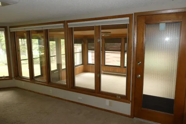 901 Eastwood LN, Anoka, MN 55303