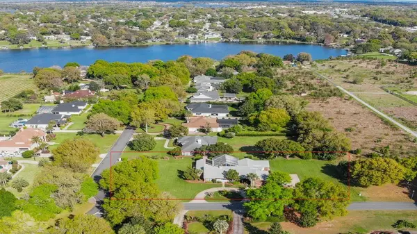 1748 LAKE TERRACE DR, Eustis, FL 32726