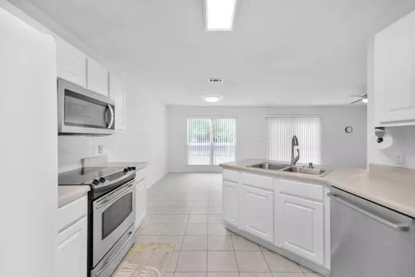 45 3Rd Street, Shalimar, FL 32579