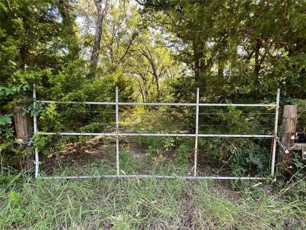 2550 W US Highway 69, Emory, TX 75440