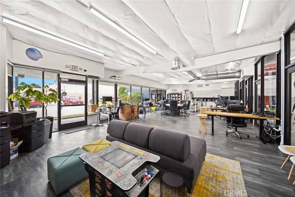 5260 Pomona BLVD, Los Angeles, CA 90022