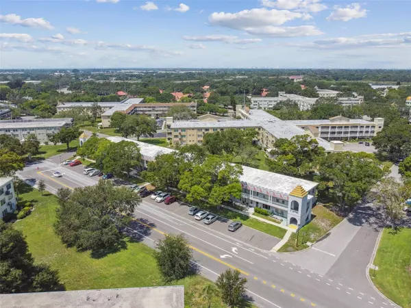 2100 WORLD PARKWAY BLVD #60, Clearwater, FL 33763