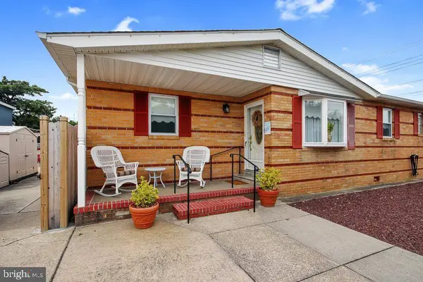 7801 PACIFIC AVE, Wildwood Crest, NJ 08260