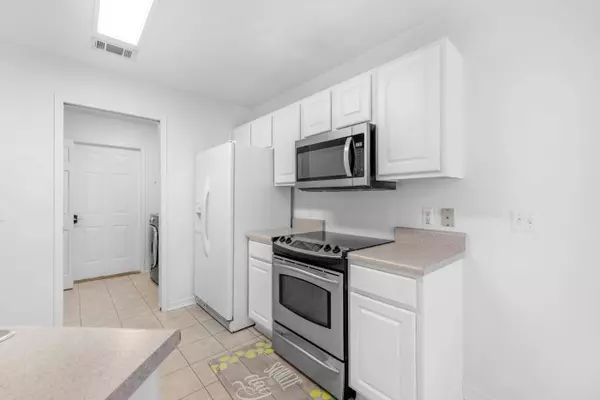 45 3Rd Street, Shalimar, FL 32579