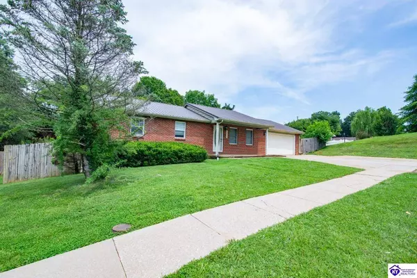 1138 Thomas Street, Radcliff, KY 40160