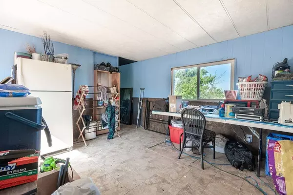 605 Spokane St, Lamont, WA 99017