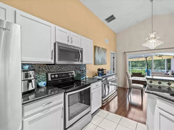 232 RESERVE DR, Davenport, FL 33896