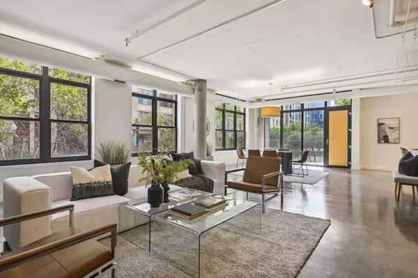 200 Park AVE #100, Minneapolis, MN 55415