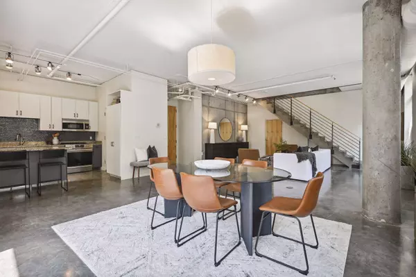 200 Park AVE #100, Minneapolis, MN 55415