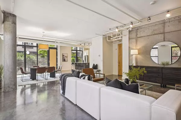 200 Park AVE #100, Minneapolis, MN 55415