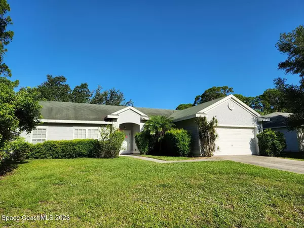 586 Sea Fury Avenue SW, Palm Bay, FL 32908