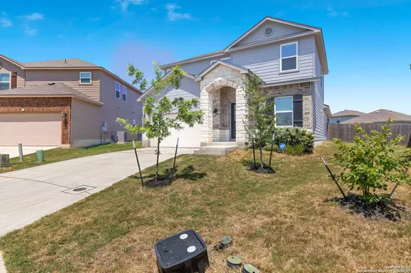 13134 Heathers Isle, St Hedwig, TX 78152