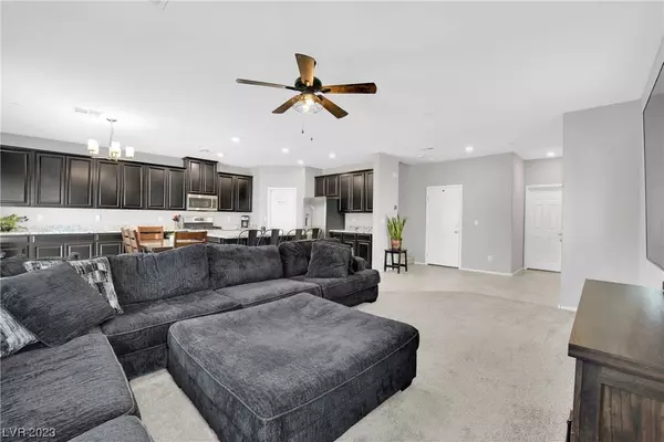 2617 Rainy Meadows Avenue, North Las Vegas, NV 89031