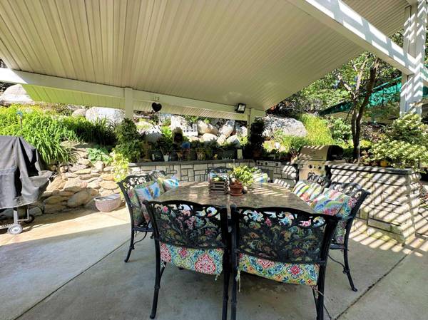 42761 Hot Springs Drive, California Hot Springs, CA 93207