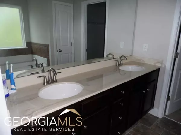 1014 Eldon Ln, Fairburn, GA 30213