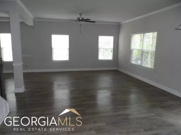 1014 Eldon Ln, Fairburn, GA 30213