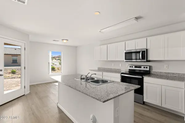 610 RINGTAIL Road, Wickenburg, AZ 85390