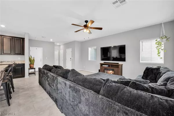 2617 Rainy Meadows Avenue, North Las Vegas, NV 89031