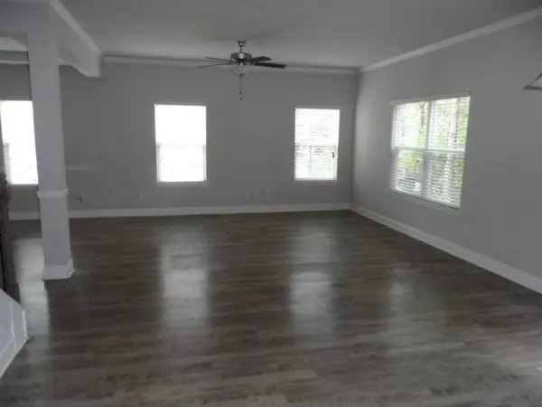 1014 Eldon Ln, Fairburn, GA 30213