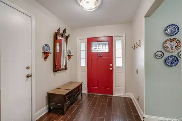 337 NOTCH LEAF, Cibolo, TX 78108-3105