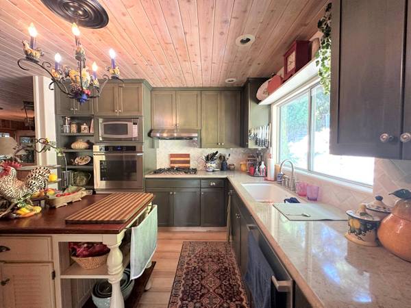 42761 Hot Springs Drive, California Hot Springs, CA 93207