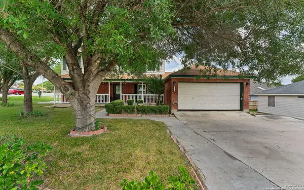 1171 Hilltop Dr, San Marcos, TX 78666