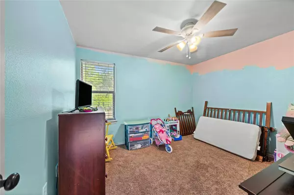 203 Mission Crest Circle, Lindale, TX 75771