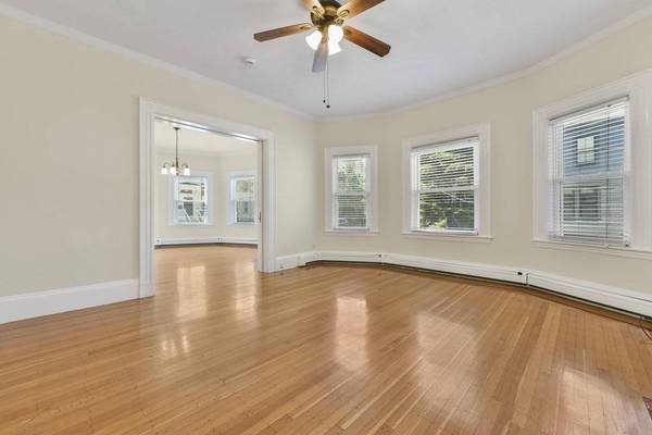 11 Pembroke St #1, Somerville, MA 02145