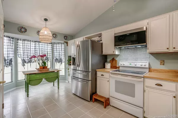 337 NOTCH LEAF, Cibolo, TX 78108-3105