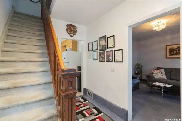 237 I AVENUE N, Saskatoon, SK S7L 2G3