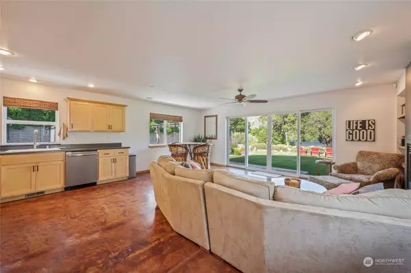 778 River DR SW, Quincy, WA 98848