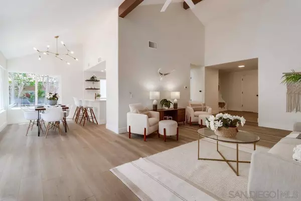 10641 Canyon Lake Dr, San Diego, CA 92131