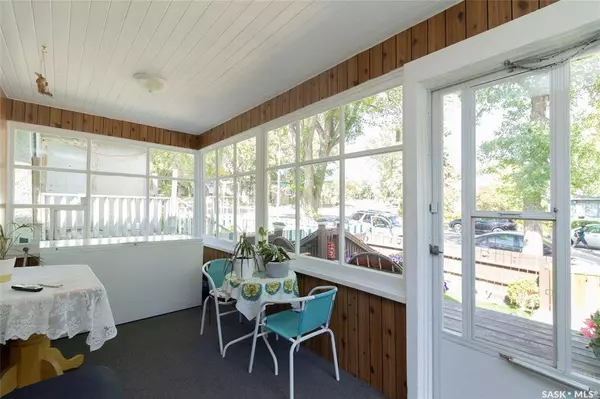 237 I AVENUE N, Saskatoon, SK S7L 2G3