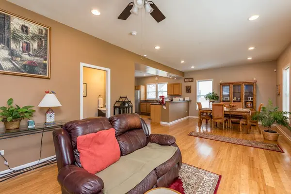 2607 Gideon Avenue, Zion, IL 60099