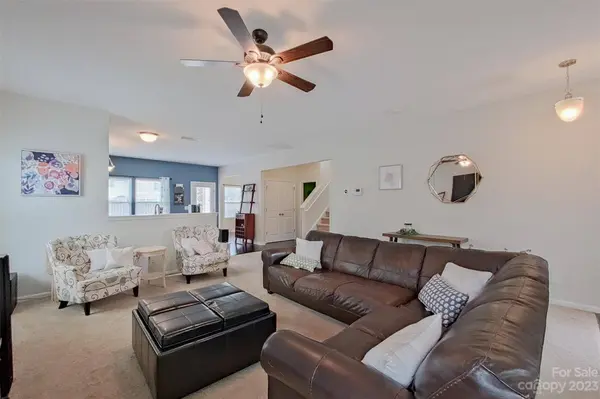 2419 Impatien DR, Charlotte, NC 28215