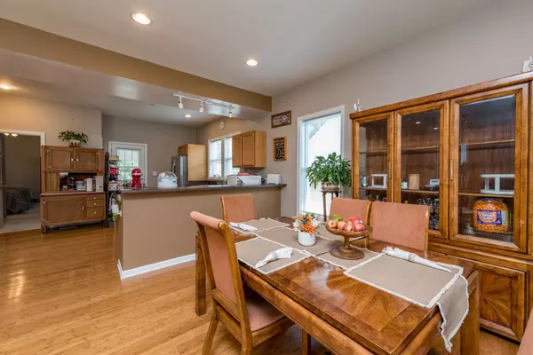 2607 Gideon Avenue, Zion, IL 60099