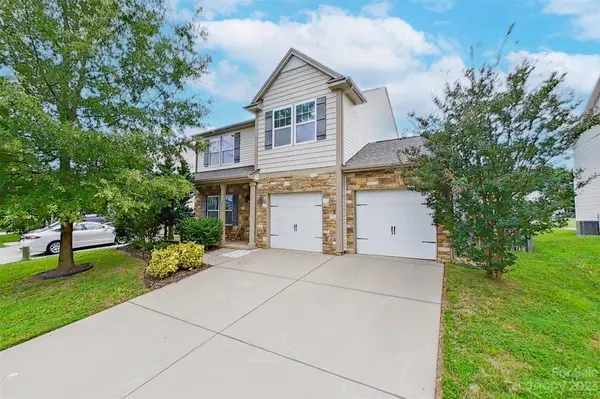 2419 Impatien DR, Charlotte, NC 28215