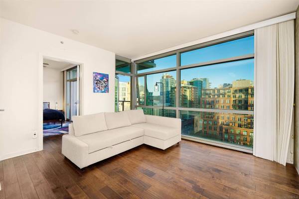 800 The Mark Ln #1007, San Diego, CA 92101