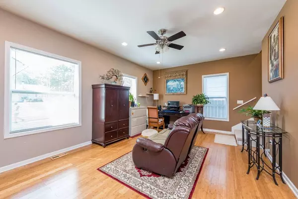 2607 Gideon Avenue, Zion, IL 60099