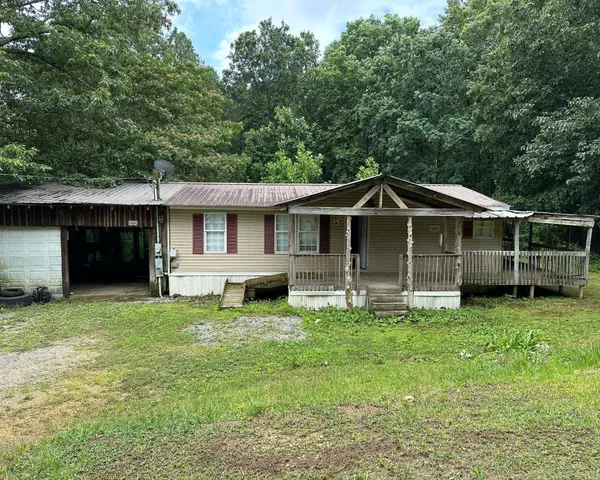 231 S Forest Rd, Chickamauga, GA 30707