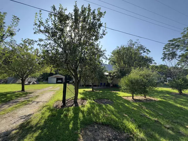 515 N Oleander Street, Grand Saline, TX 75140