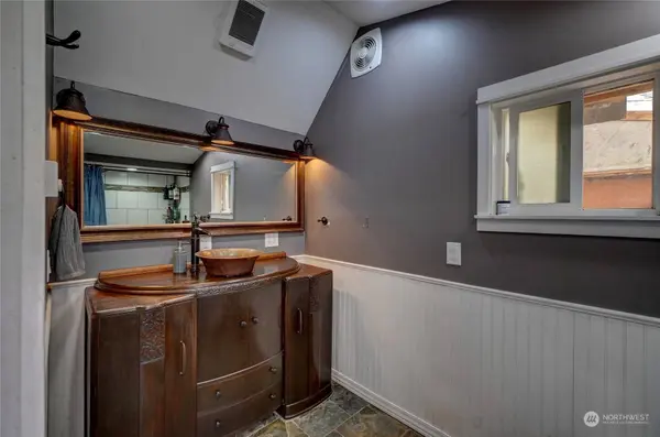 1422 SE Cedar RD, Port Orchard, WA 98367